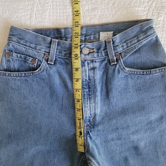 90s Vintage Levis 550 Relaxed Tapered Mom Jean - Picture 9 of 11